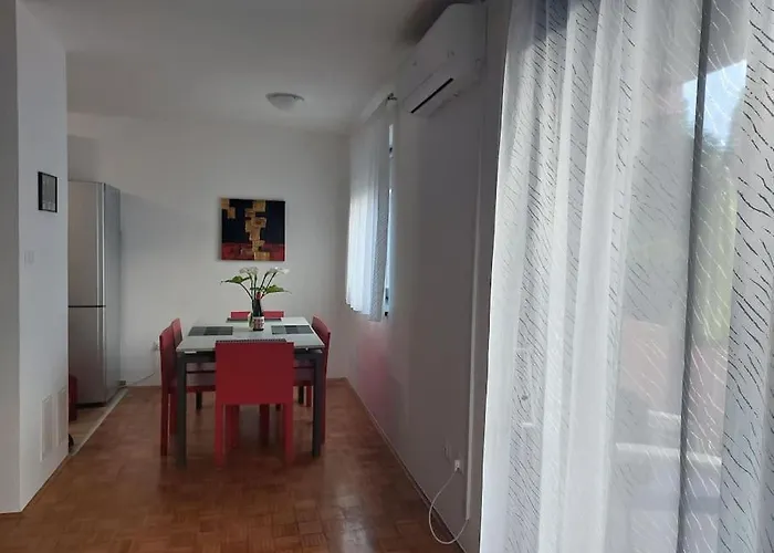 Apartman My Place - 1 Minuto Dal Mare Póla